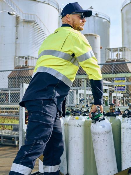 BS8438T Bisley Apex 185 Taped Hi Vis FR Ripstop Vented Shirt