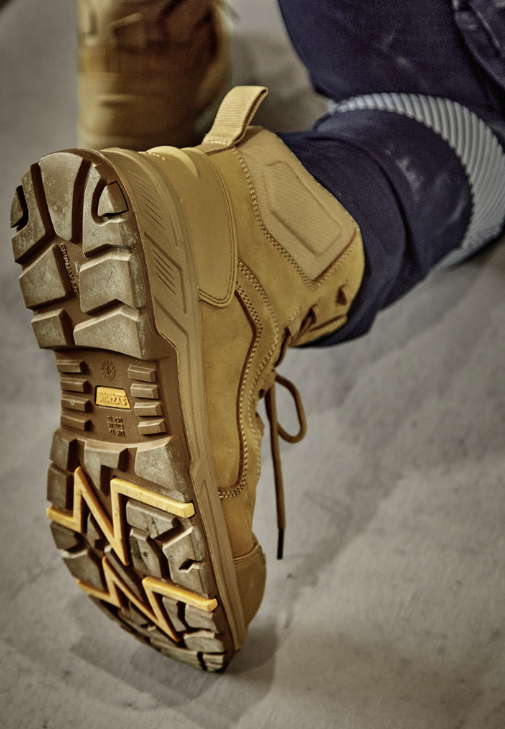 Syzmik ZFL501 UltraFort 5Z Side Zip Safety Boot